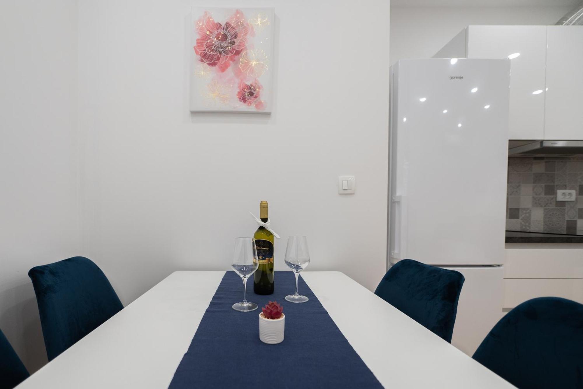 Apartmani Sani Makarska Exterior photo